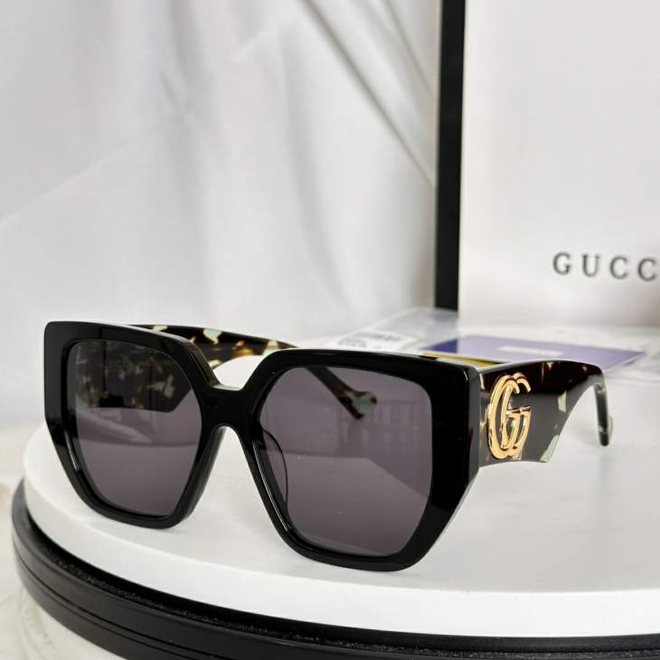 Picture of Gucci Sunglasses _SKUfw79398867fw